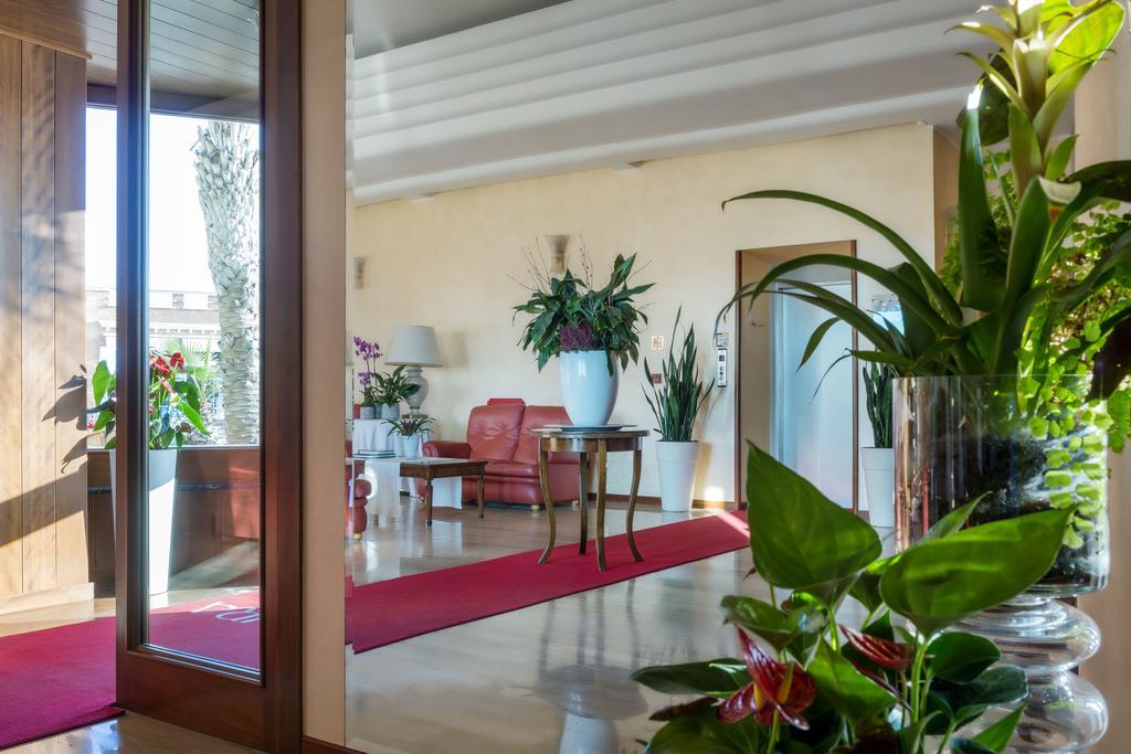 Astura Palace Hotel Nettuno Exterior photo