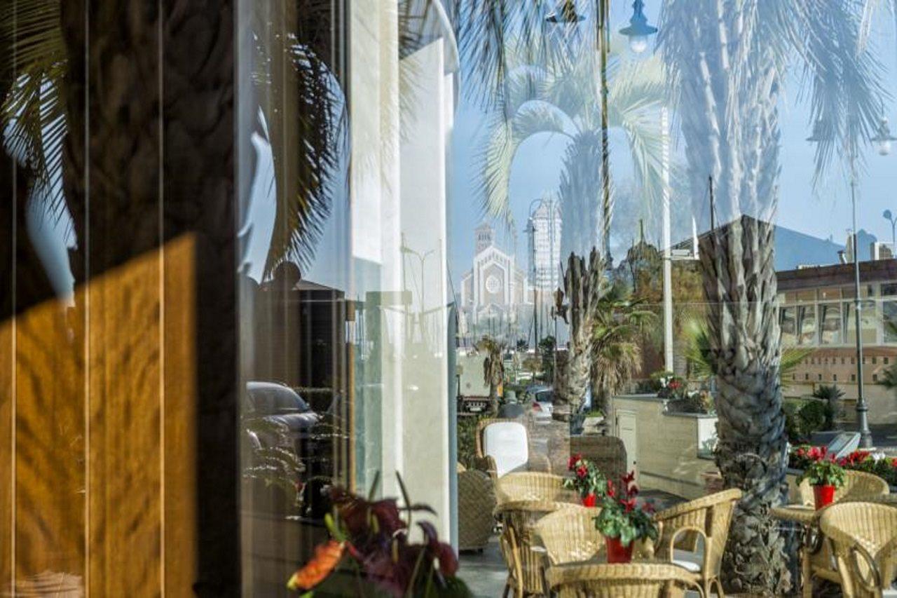 Astura Palace Hotel Nettuno Exterior photo