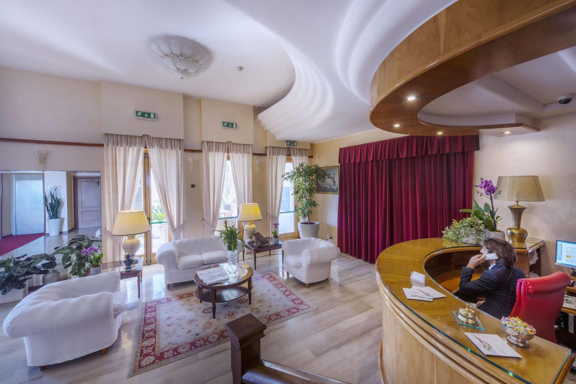 Astura Palace Hotel Nettuno Exterior photo